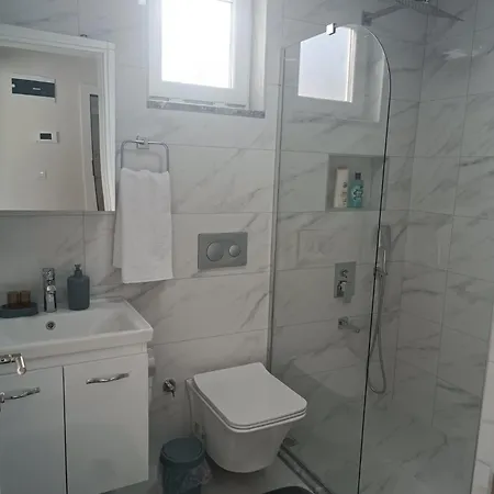 Lilyum Apartment
